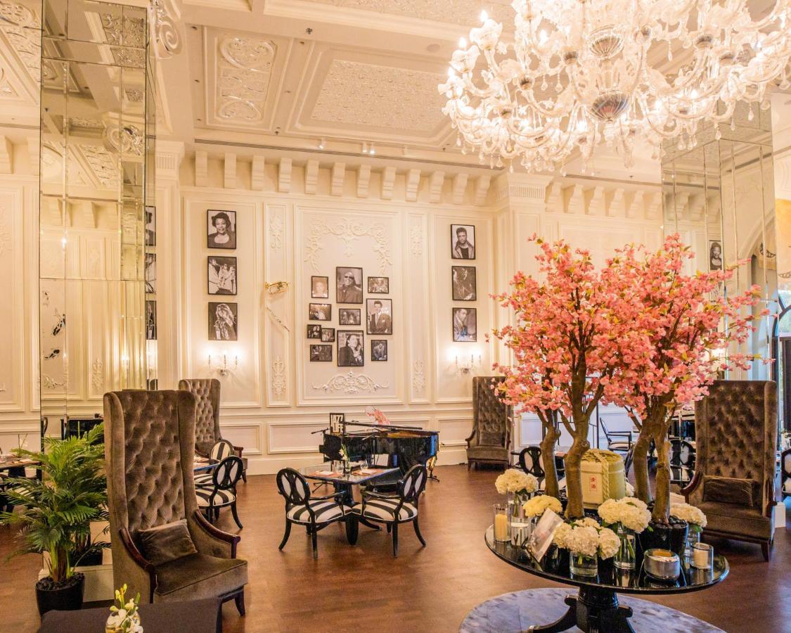 Jumeirah Zabeel Saray Dubai Esterno foto The lobby of the hotel
