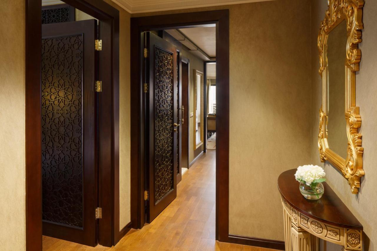 Jumeirah Zabeel Saray Dubai Esterno foto Interior of a suite