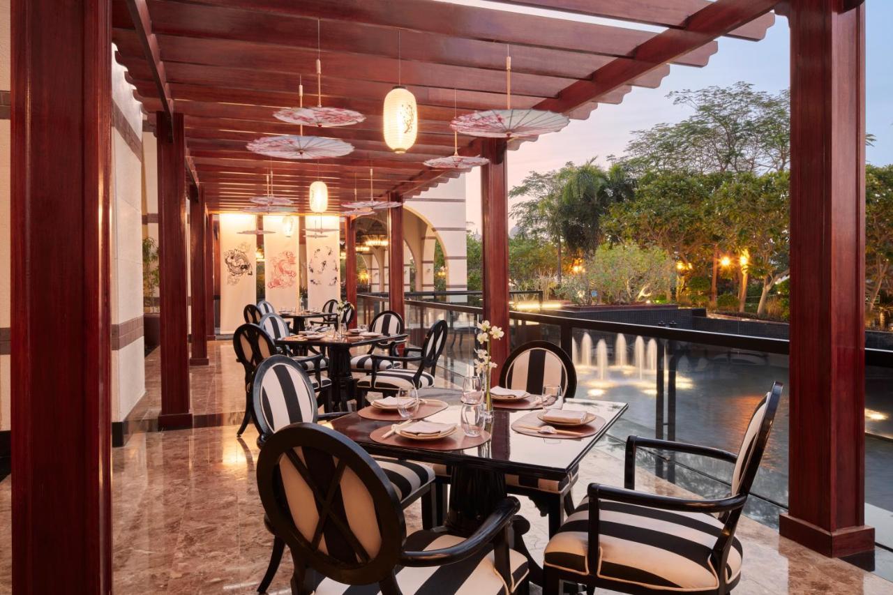 Jumeirah Zabeel Saray Dubai Esterno foto The Terrace